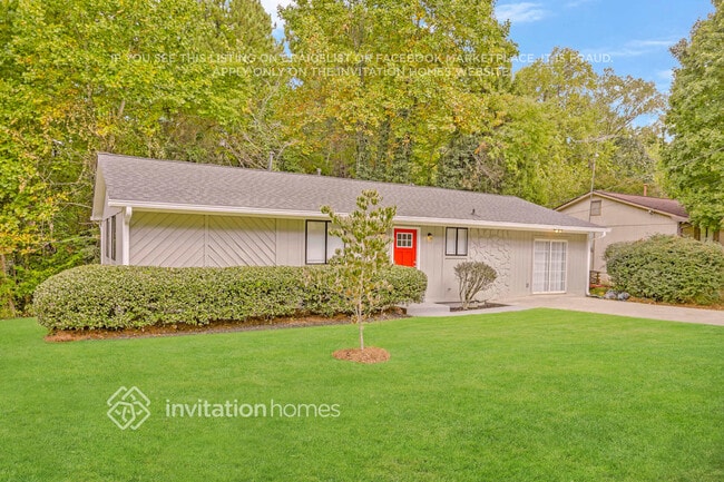 Photo - 6423 Van Eyck Way NW