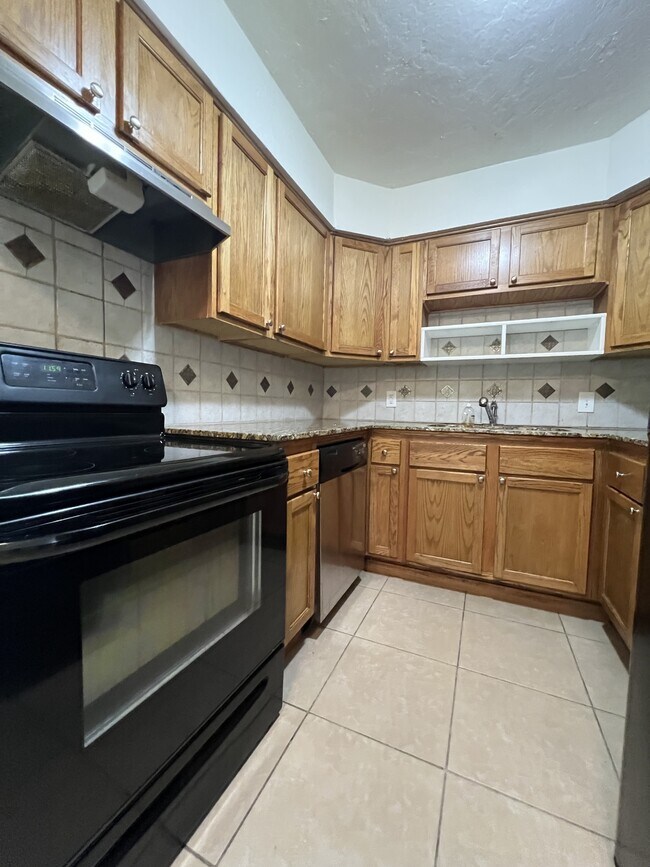 Photo - 703 Terry Dr