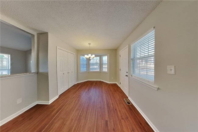 Photo - 87 Grapevine Dr