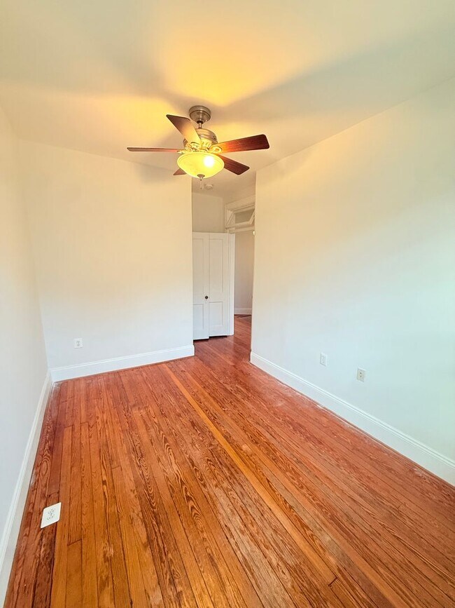 Photo - Eckington 3 Bedroom/ 2 Bath TH convenient to Metro  & Howard U