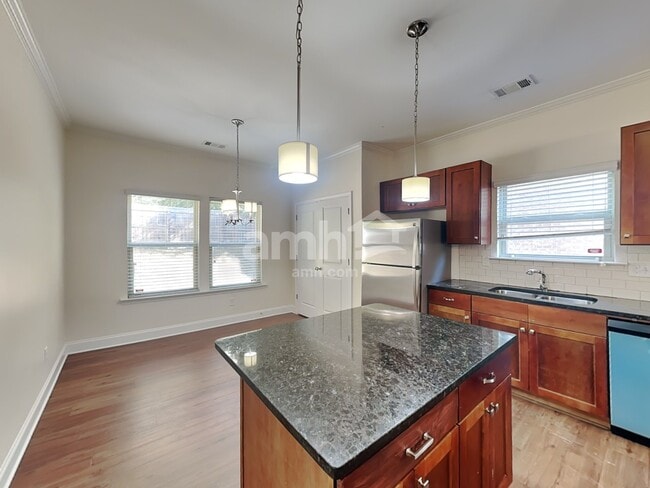 Photo - 2393 Folsom St