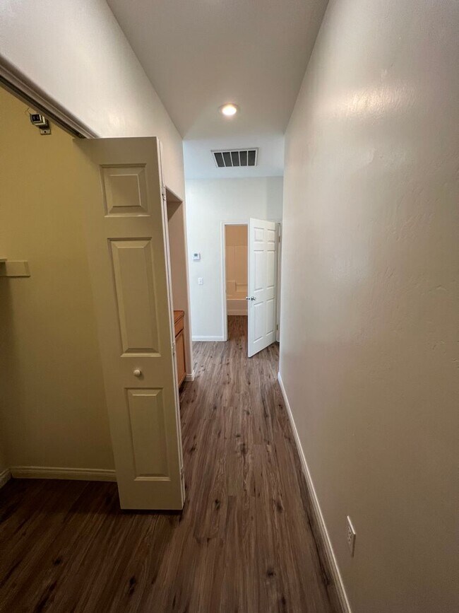 Photo - 717 Meadow Grove Ct Unit D