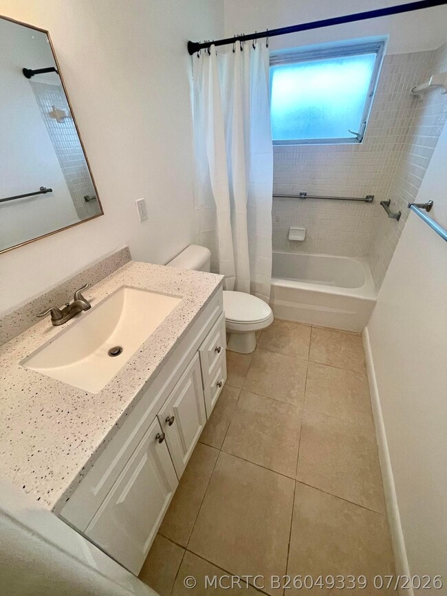 Photo - 2521 Emory Dr W