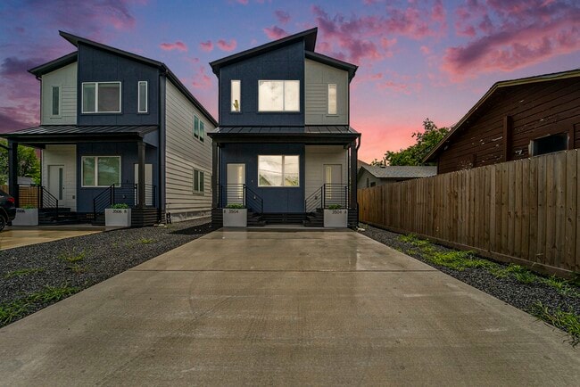 Building Photo - 3504 Delhi St Rental
