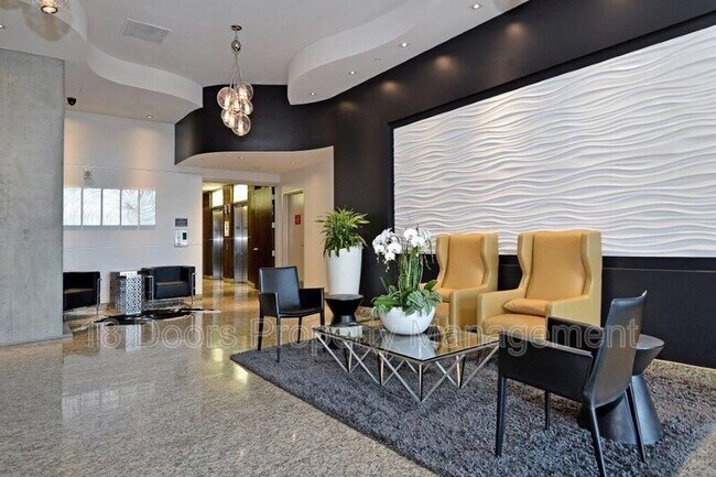 Photo - 1080 Park Blvd