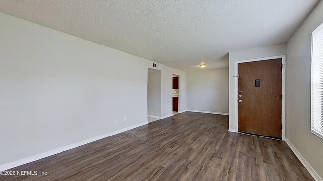 Photo - 469 Crabapple Ct Unit D