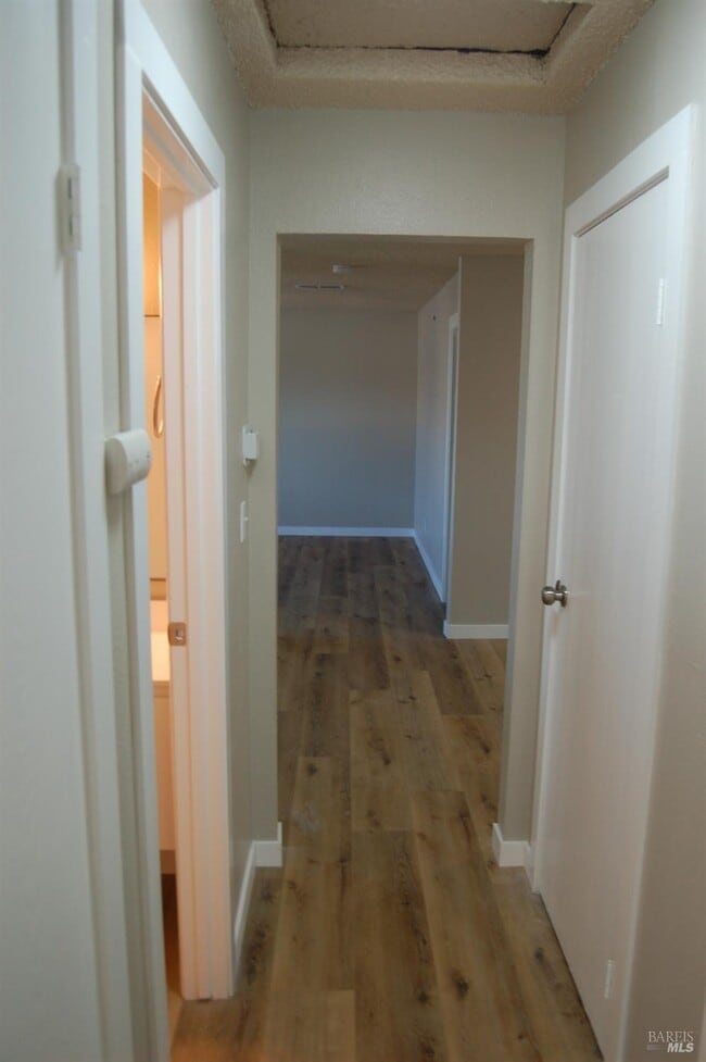 Building Photo - 764 Pope Dr Unit A