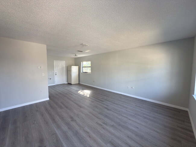 Photo - 2-Bedroom / 1 Bathroom