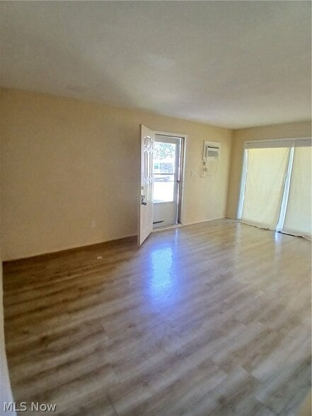 Photo - 3025 1/2 Northgate Avenue Unit 1/2 Unit 1/2