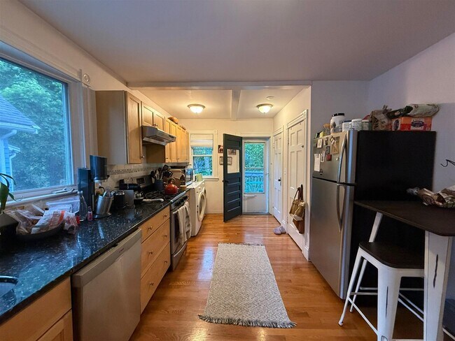 Photo - 17 Milton St Unit 2