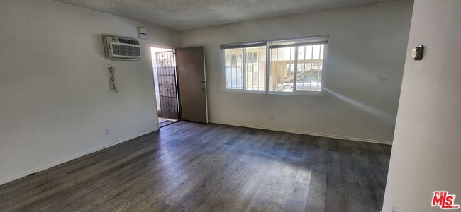 Photo - 979 S Kingsley Dr Condo Unit 1