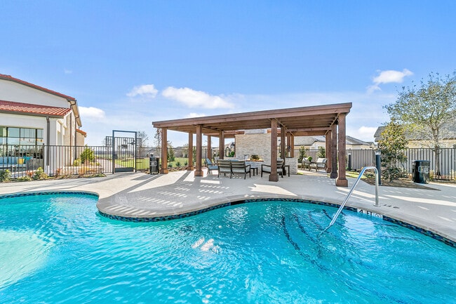 Outdoor Fireplace Lounge