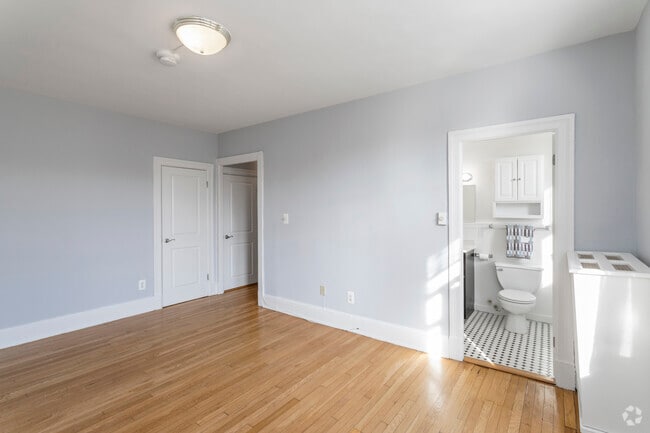 Studio - 330 SF