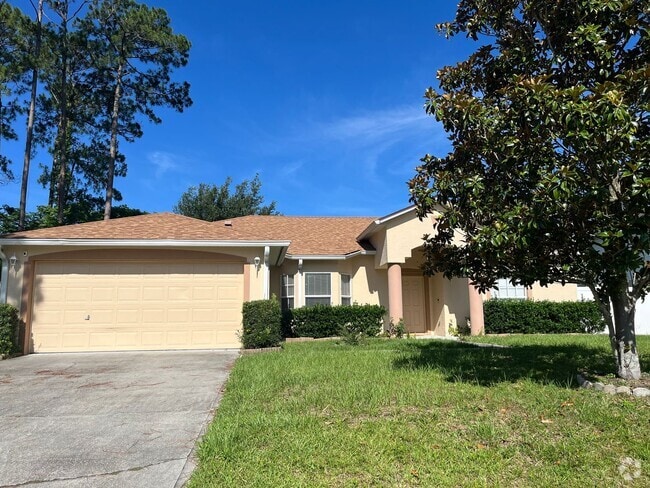 Building Photo - Updated Single family 3 / 2 with Screened ... Rental