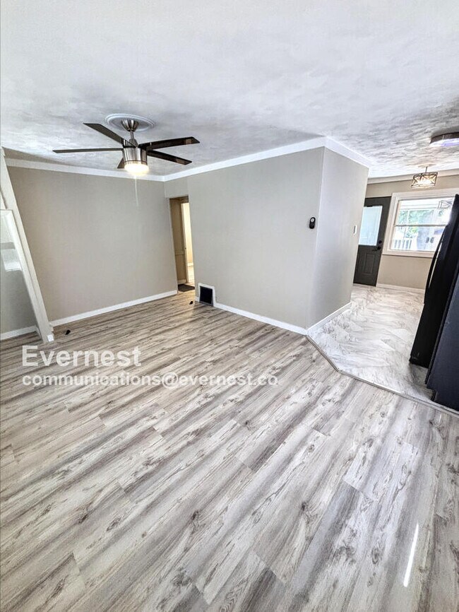 Photo - 6511 Southwest Ave