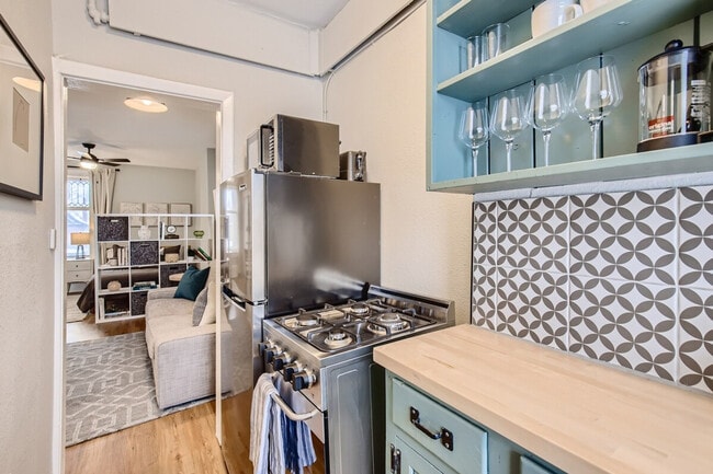 Photo - 1240 York St Unit SI ID1026269P