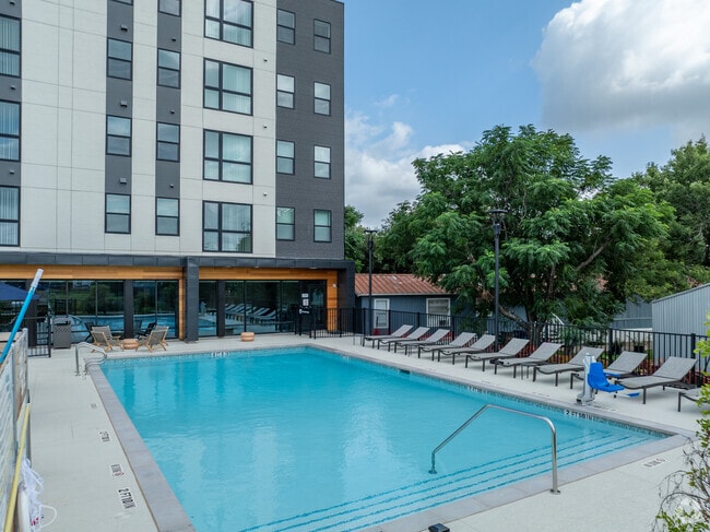 Piscina - Residences at Rubi