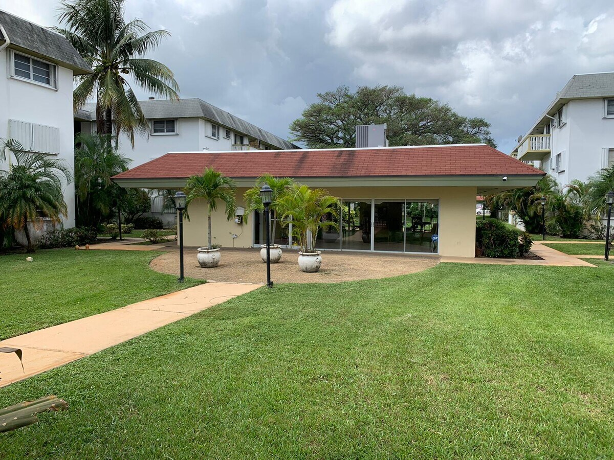 Photo - 15225 NE 6th Ave