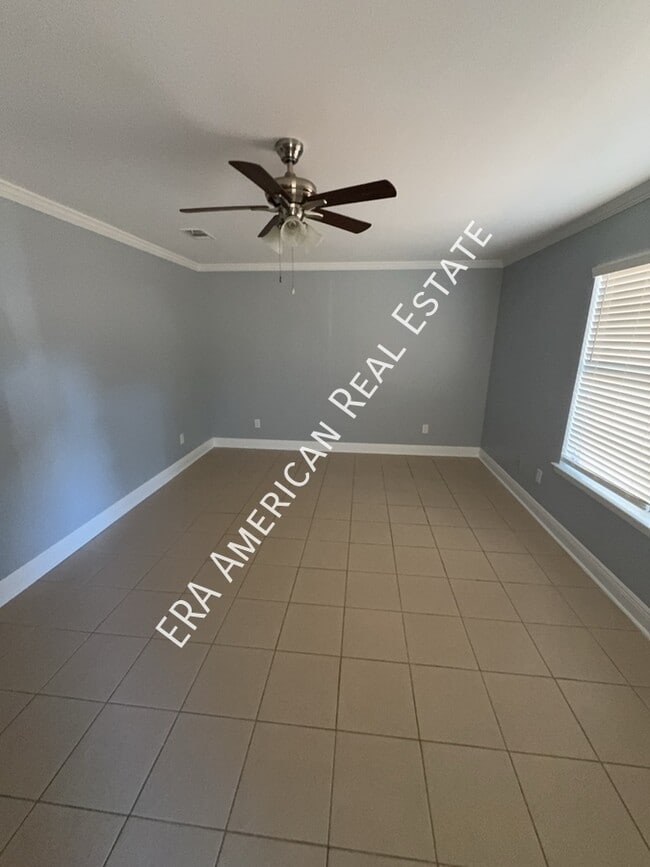 Photo - 901 Linden Ave