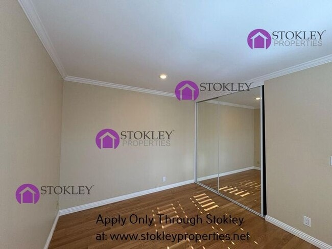 Photo - 323 Thistle Cir