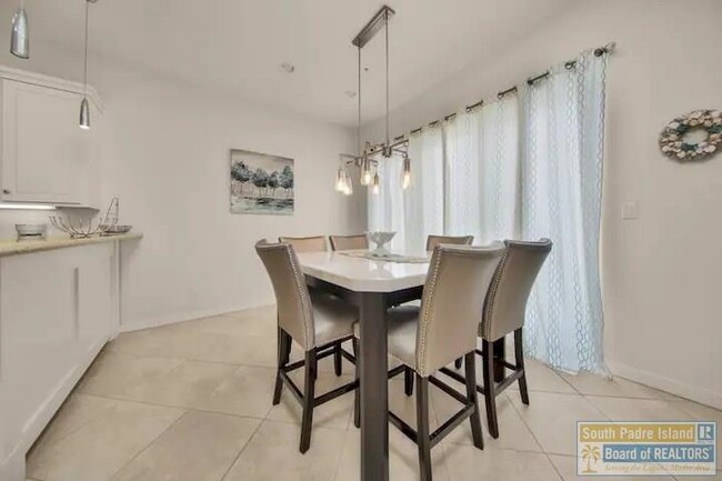 2700 Gulf Blvd Unit 104