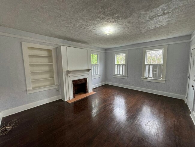 Photo - 435 Alta Woods Blvd