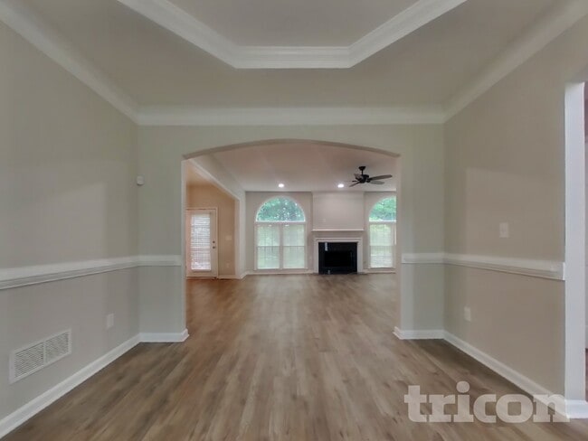 Photo - 716 Parkside Dr