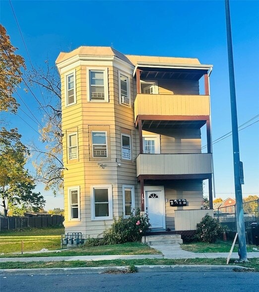 Building Photo - 151 Cannon St Unit 3 Rental