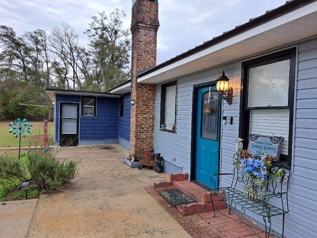 Building Photo - 2175 John Thursby Rd Rental