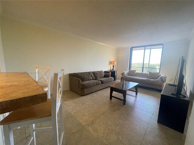 Photo - 16851 NE 23rd Ave Apartamento Unidad B621