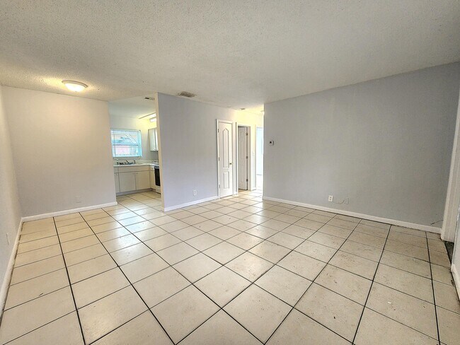 Photo - 215 SW 1st Ct Unit 1-2