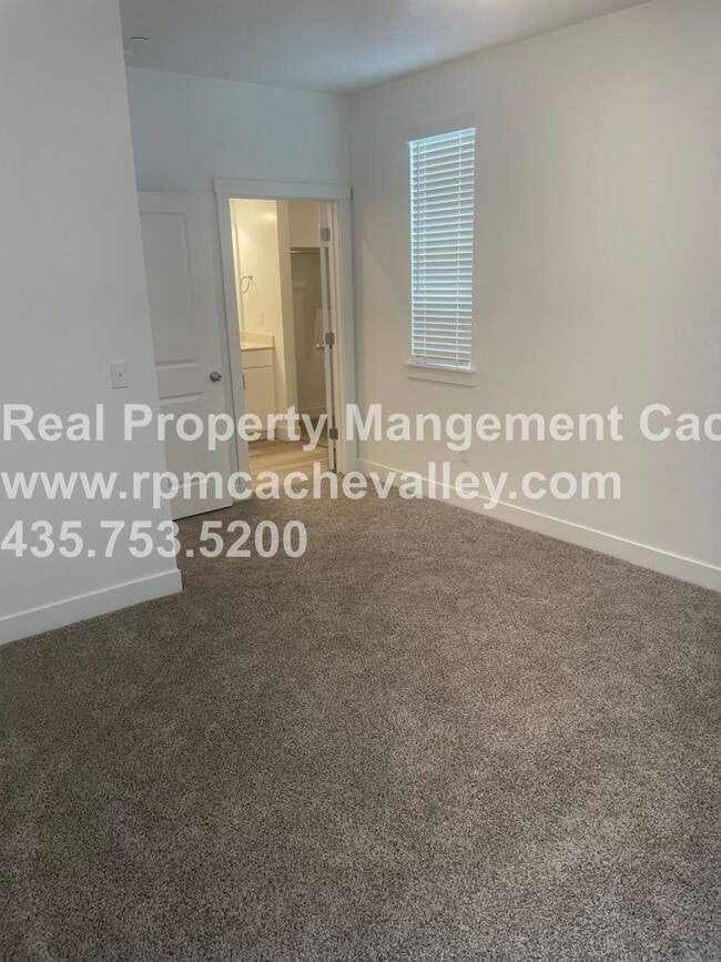 Photo - 472 W 40 S Unit 472 W 40 S