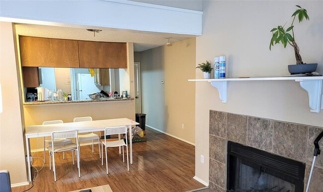 Photo - 806 W 24th St Unit 320