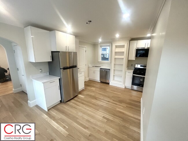 Building Photo - 190 3rd St Unit 3