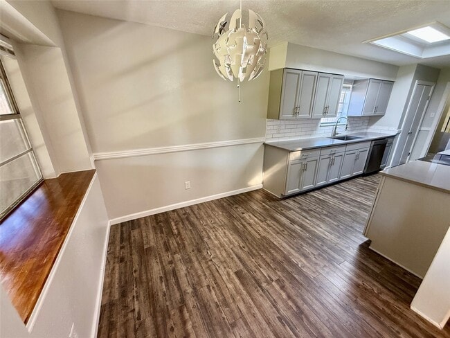 Photo - 20407 Fox Haven Ln