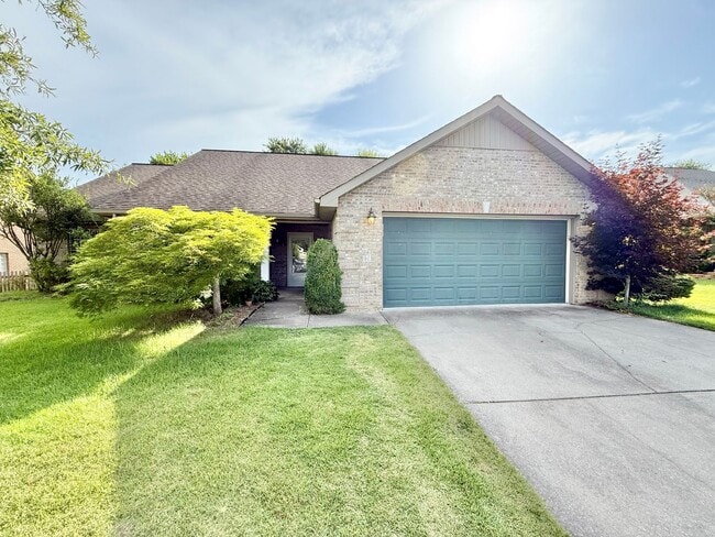 Building Photo - 1105 Mercer Dr