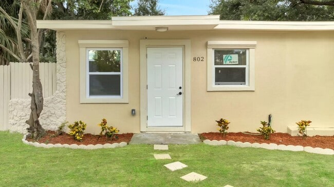 Photo - 802 Ferndell Rd