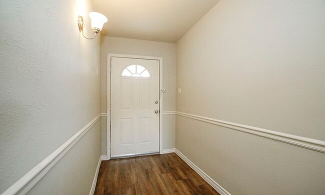 Photo - 17626 Bullis Gap Dr
