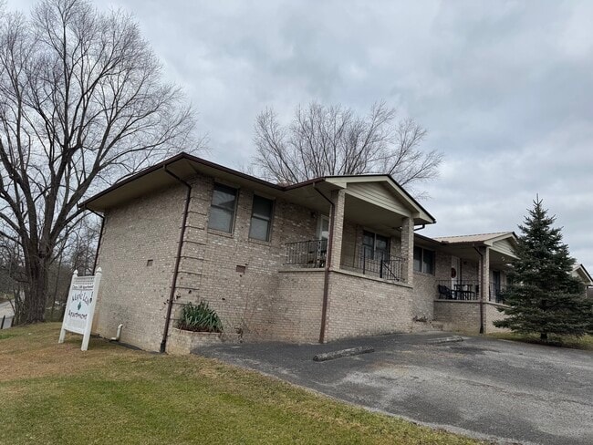 Photo - 19 Running Fox Dr