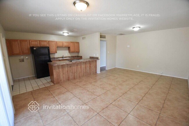 Photo - 3520 W Lawrence Rd