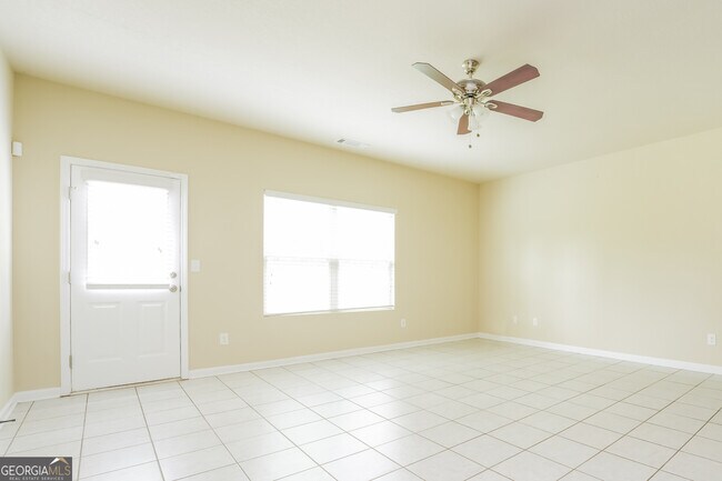 Photo - 85 Ashley Trace