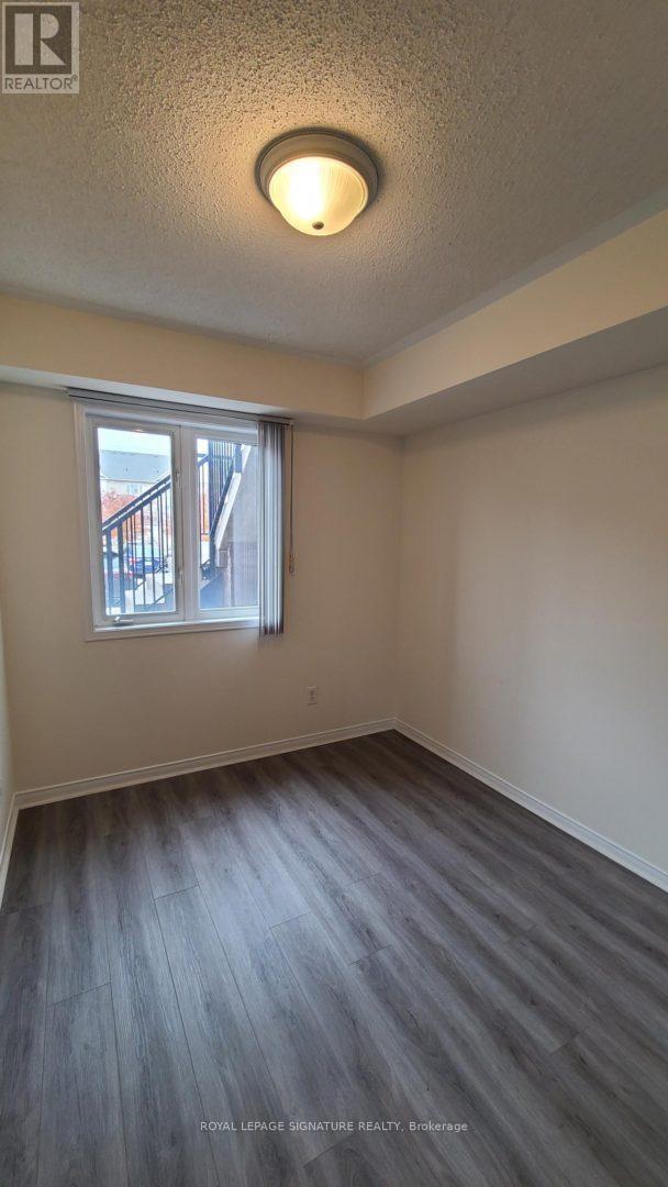 Photo - 4975 Southampton Dr