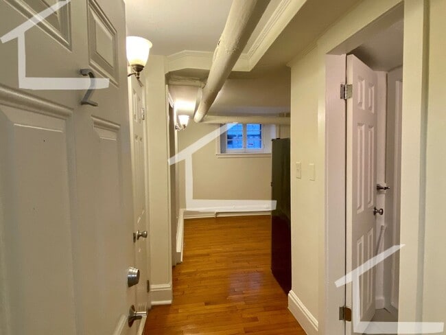 Photo - Spacious Studio Right In Beacon Hill