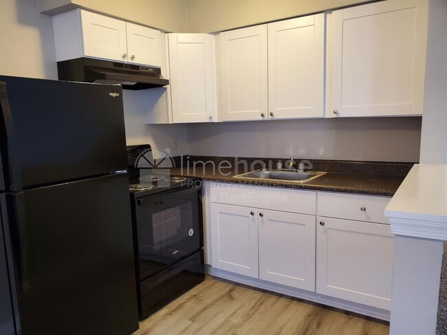 Photo - 9117 Chesapeake Blvd Unit 5