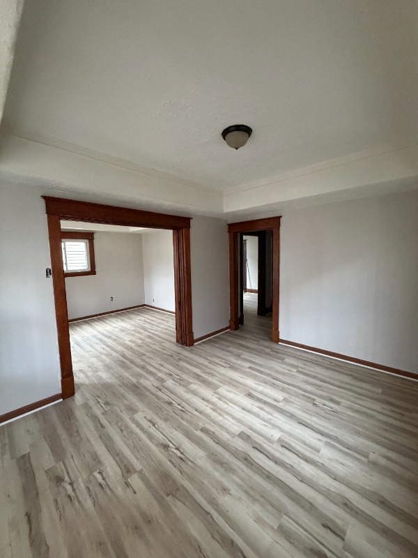 Photo - 2652 Bank St