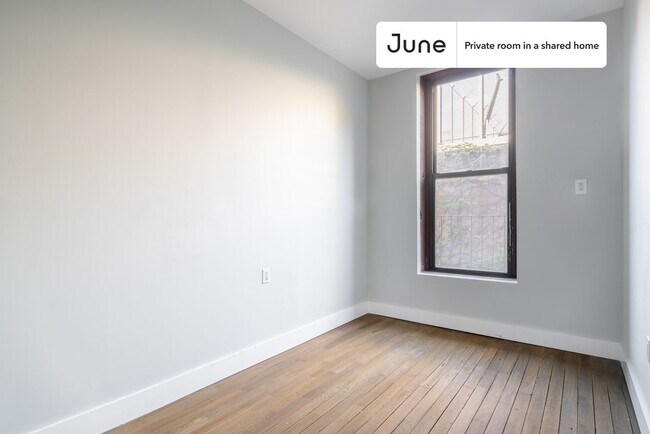 Room in Shared 4 bed/2 bath home in Central Harlem