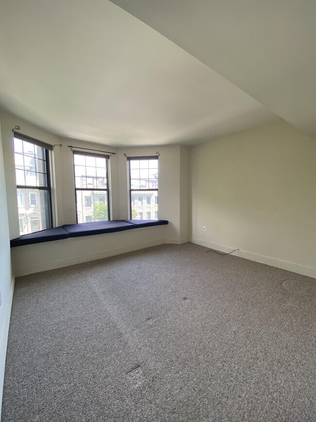 Photo - 1842 California St NW