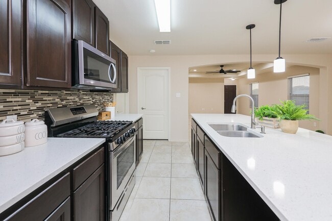 Photo - 704 Mercado Ln