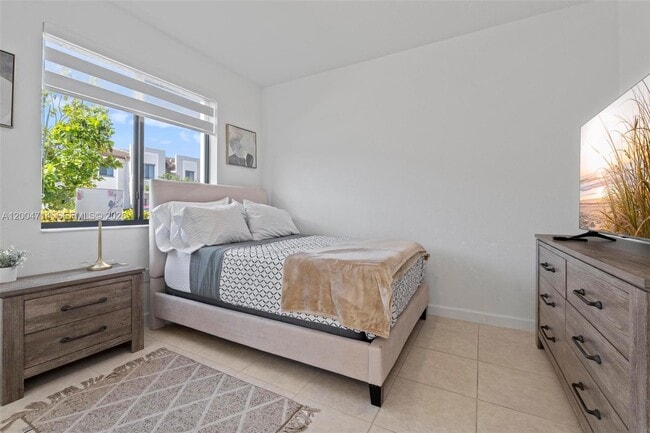 Photo - 20655 NE 7th Pl