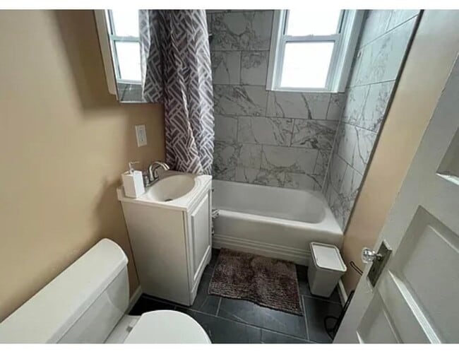 Photo - 109 72nd St Unit 2